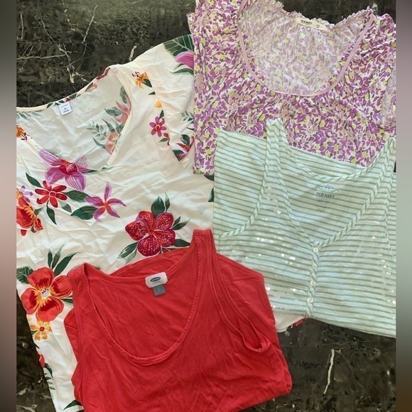 Old navy lot of 4 Women’s XS Old Navy Summer tops - Picture 1 of 13
